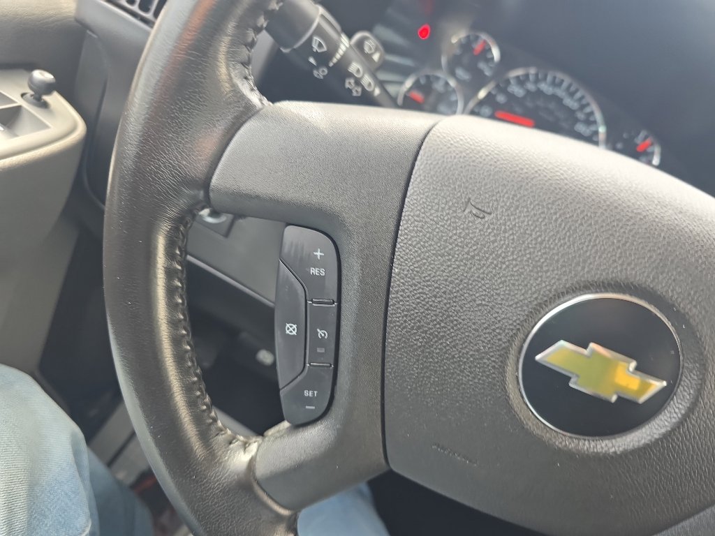 Used 2020 Chevrolet Express 3500 LS image 15