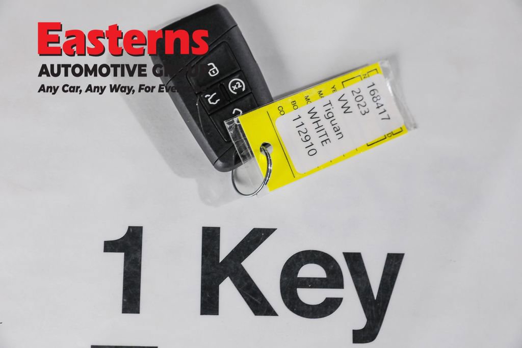 Used 2023 Volkswagen Tiguan SE image 24