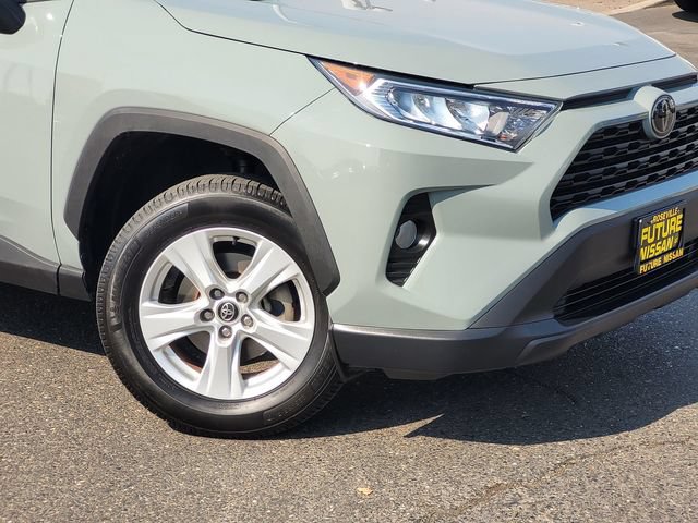 Used 2021 Toyota RAV4 XLE w/ XLE Grade Weather Package FWD image 9
