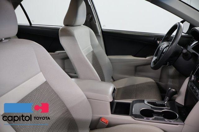 Used 2014 Toyota Camry LE FWD image 24