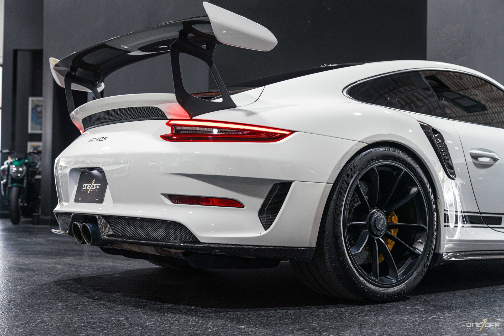 Used 2019 Porsche 911 GT3 RS image 20