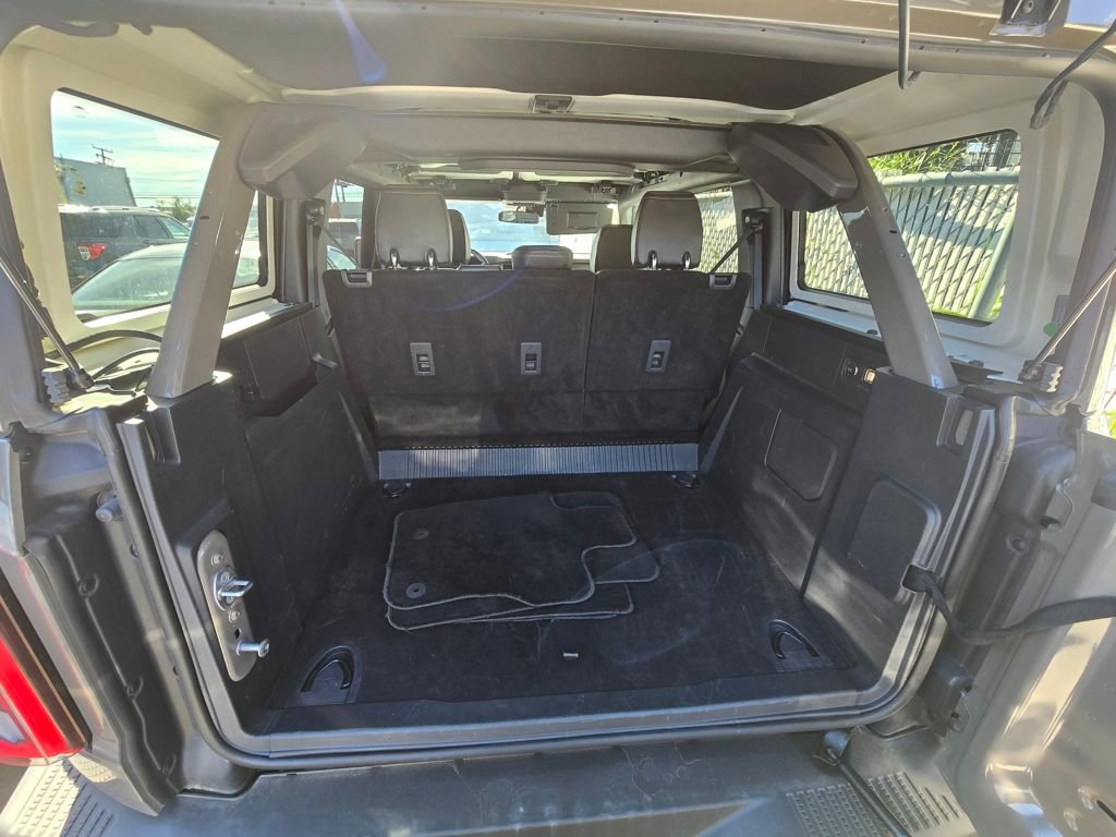 Used 2025 Ford Bronco Badlands image 21