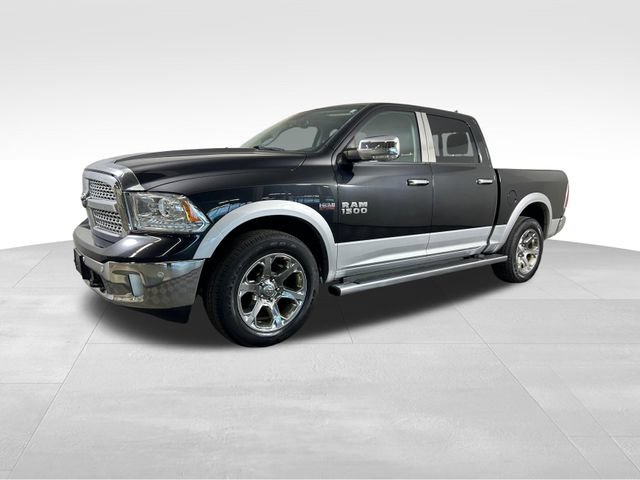 Used 2017 RAM 1500 Laramie w/ Convenience Group AWD/4WD image 2