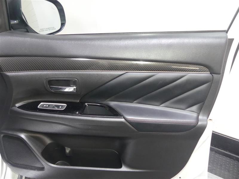 Used 2022 Mitsubishi Outlander SEL AWD/4WD image 19