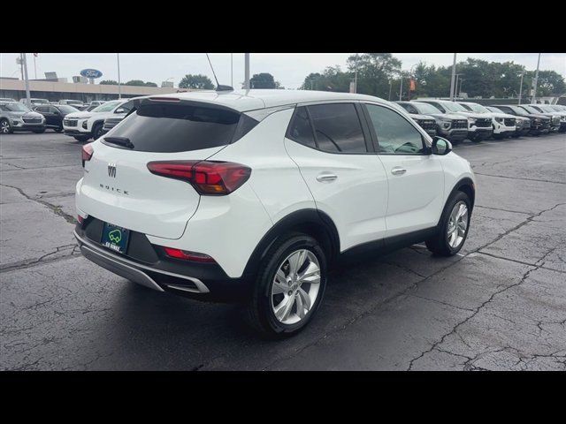 Certified 2024 Buick Encore GX Preferred w/ Comfort Package FWD image 8