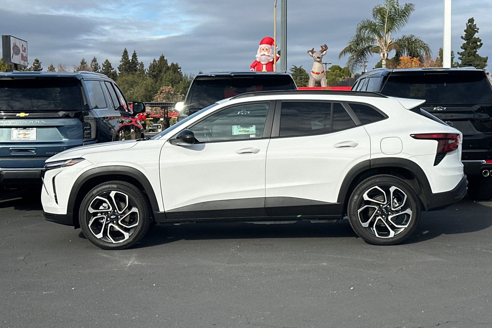 Used 2025 Chevrolet Trax RS w/ Driver Confidence Package image 8