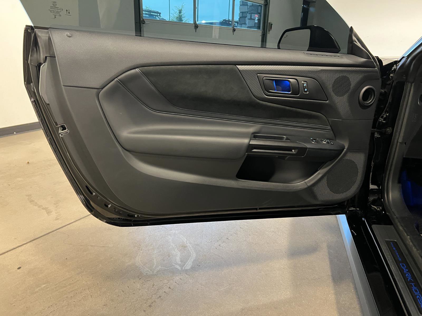 Used 2025 Ford Mustang Dark Horse image 28