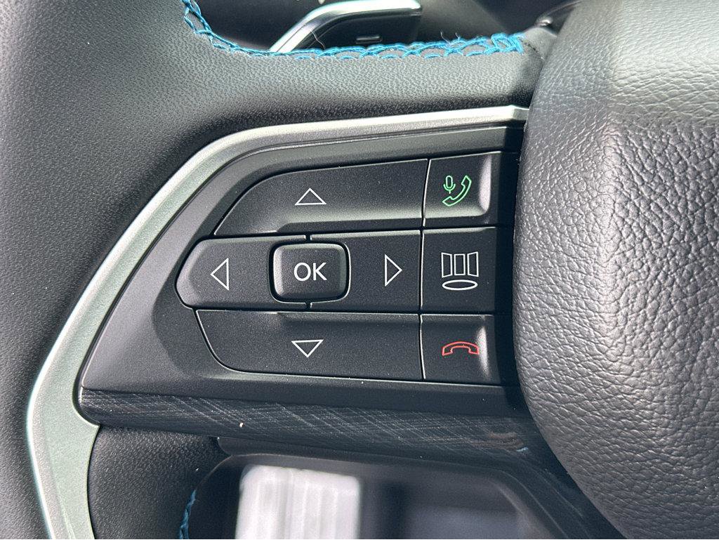 Used 2022 Jeep Grand Cherokee Trailhawk w/ Advanced Protech Group II image 22