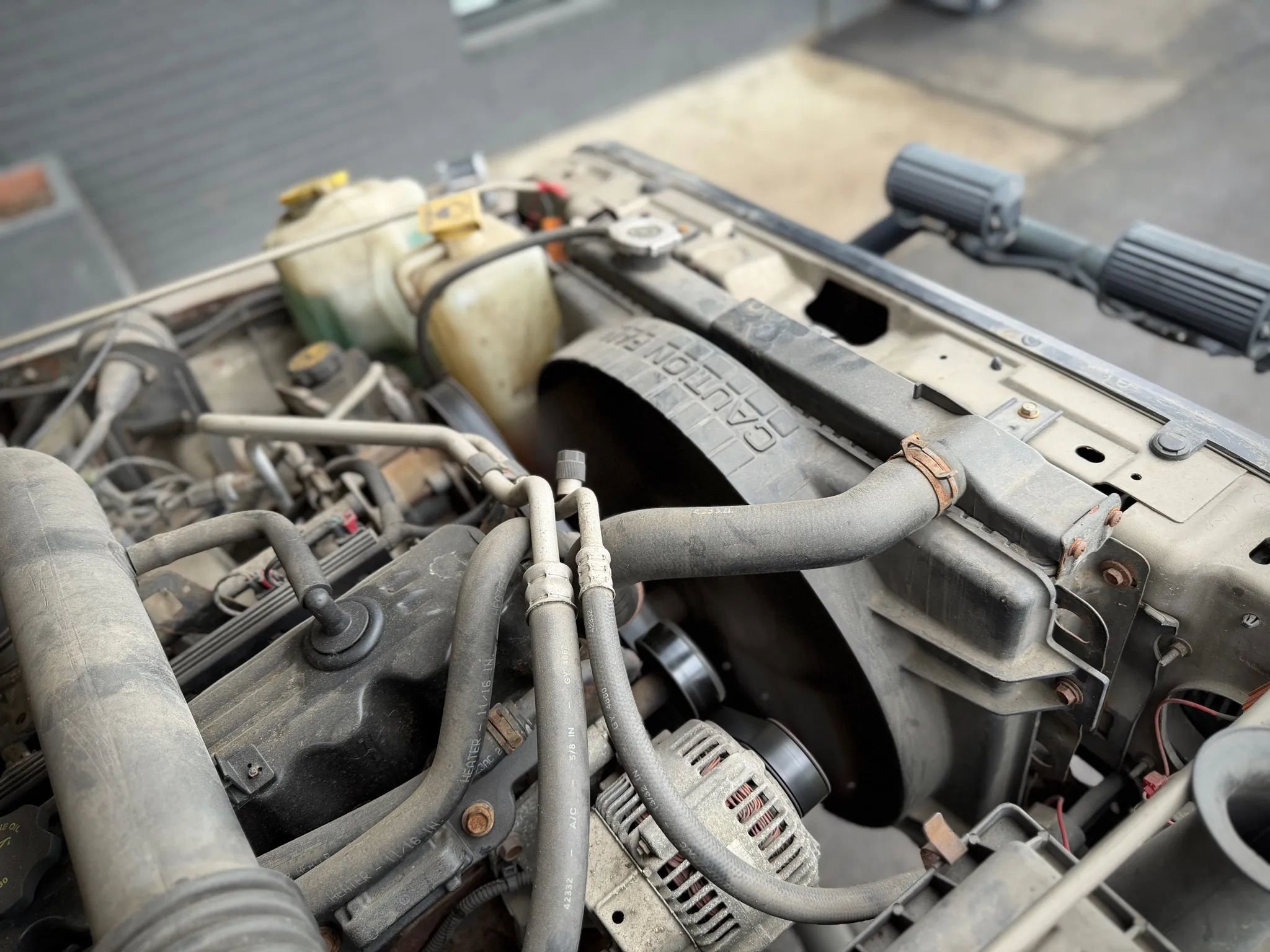 Used 2004 Jeep Wrangler Sahara w/ Dual Top Group image 33