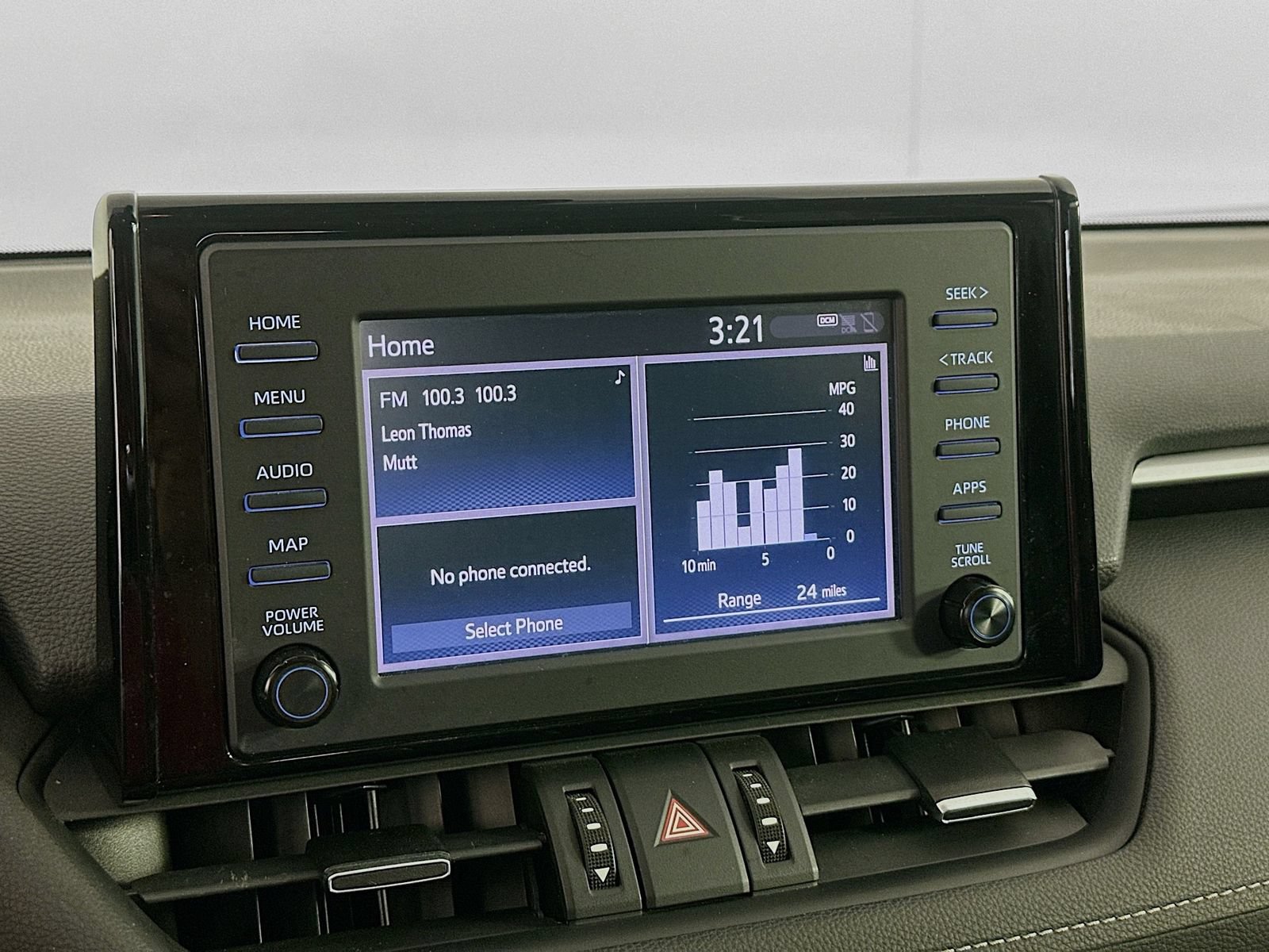 Used 2019 Toyota RAV4 XLE Premium FWD image 14