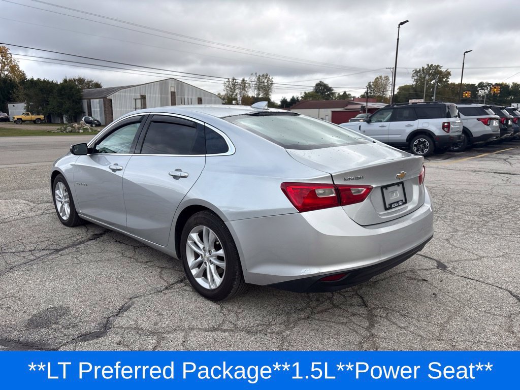 Used 2017 Chevrolet Malibu LT FWD image 33