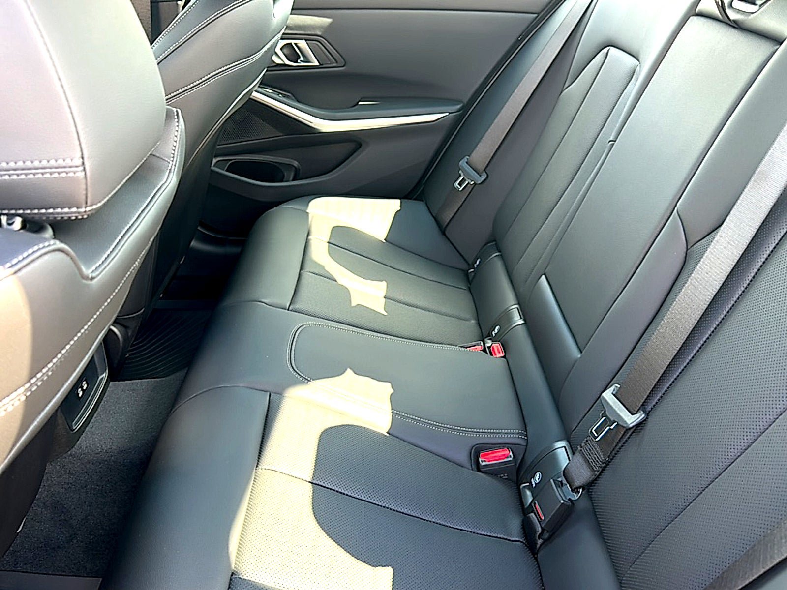 New 2026 BMW 330i Sedan w/ Premium Package RWD image 16
