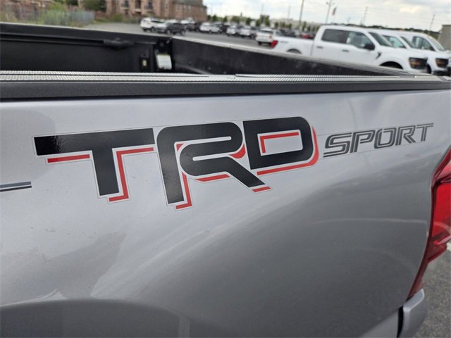 Used 2017 Toyota Tacoma TRD Sport image 12