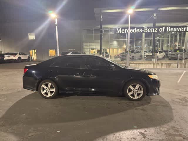 Used 2012 Toyota Camry SE w/ Leather Pkg FWD image 4