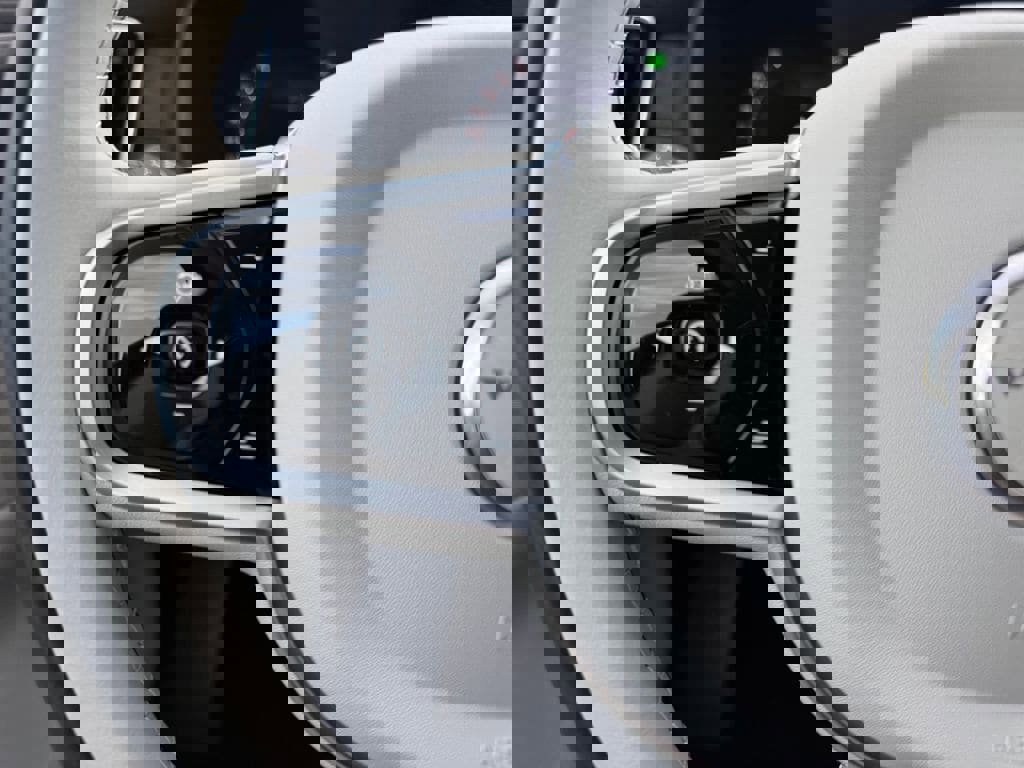 New 2026 Volvo XC90 T8 Ultra w/ Protection Package Premier image 14