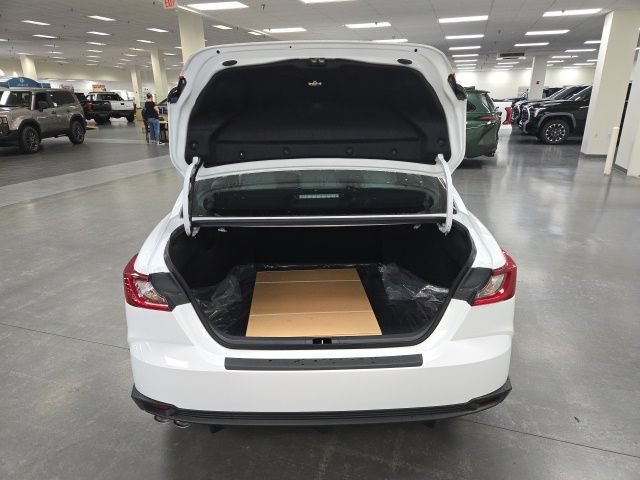 New 2026 Toyota Camry SE FWD image 14