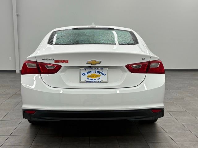 Used 2018 Chevrolet Malibu LT image 3