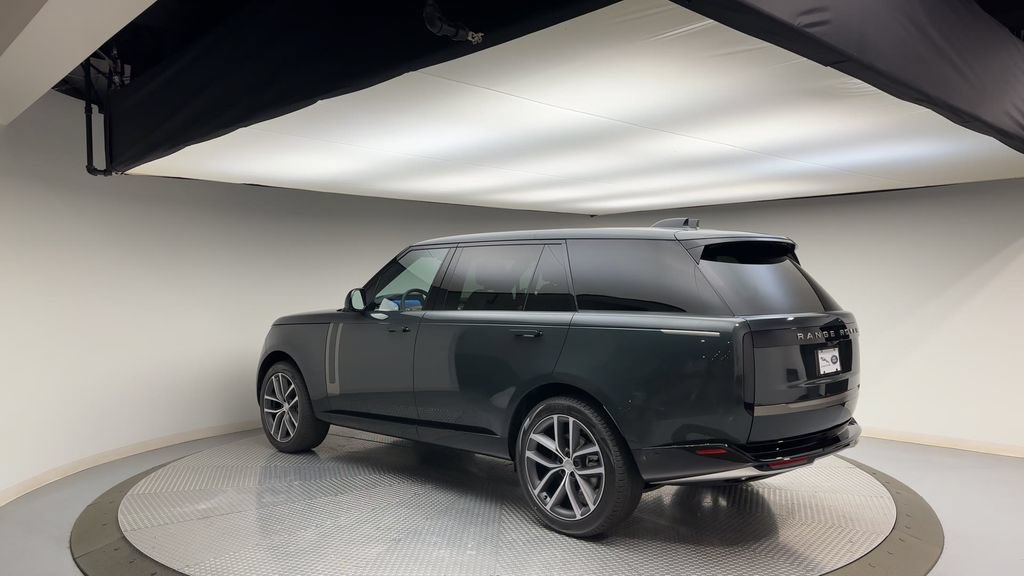 Used 2024 Land Rover Range Rover Long Wheelbase SE AWD/4WD image 6