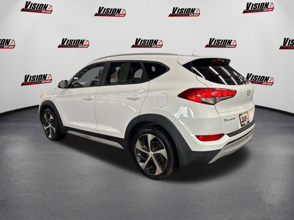 Used 2017 Hyundai Tucson Sport image 7