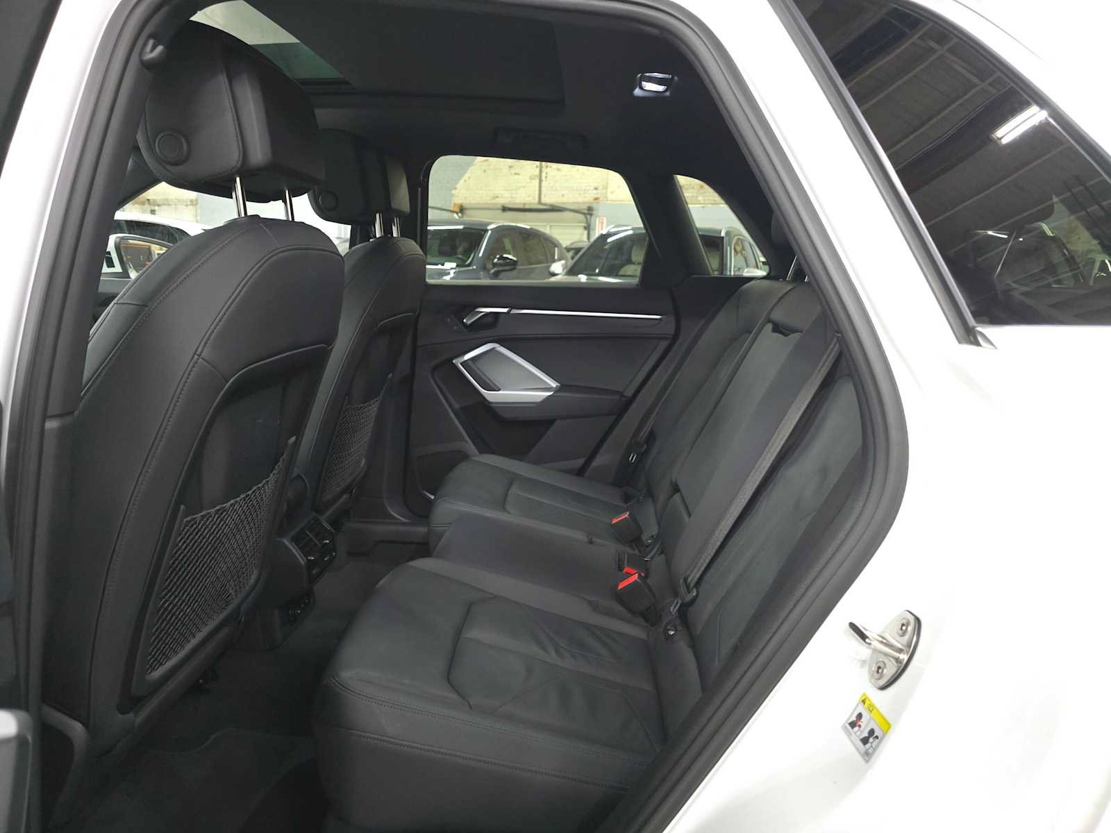 Used 2025 Audi Q3 2.0T Premium AWD/4WD image 16