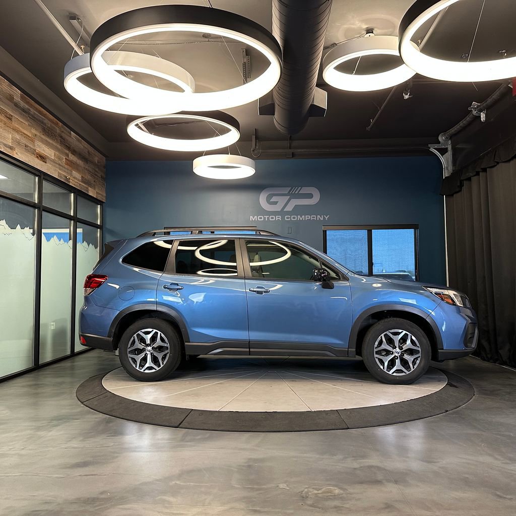 Used 2020 Subaru Forester Premium AWD/4WD image 2