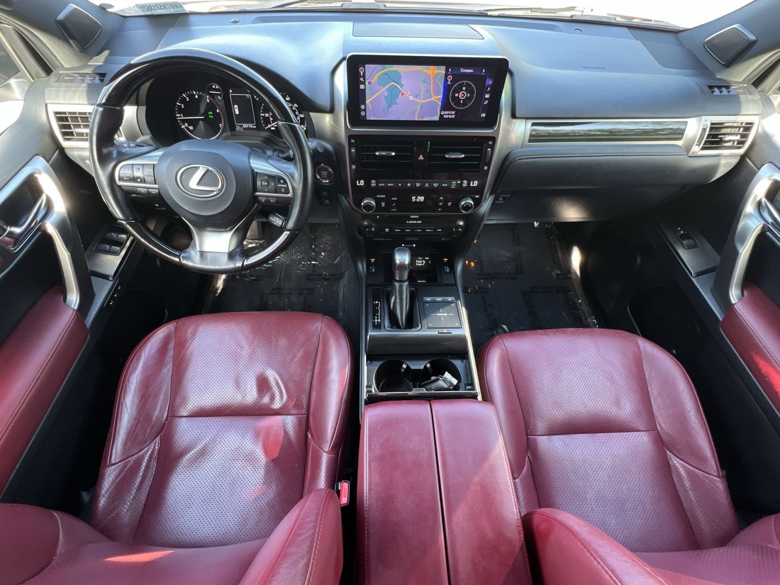 Used 2022 Lexus GX 460 Luxury w/ Sport Design Package AWD/4WD image 13