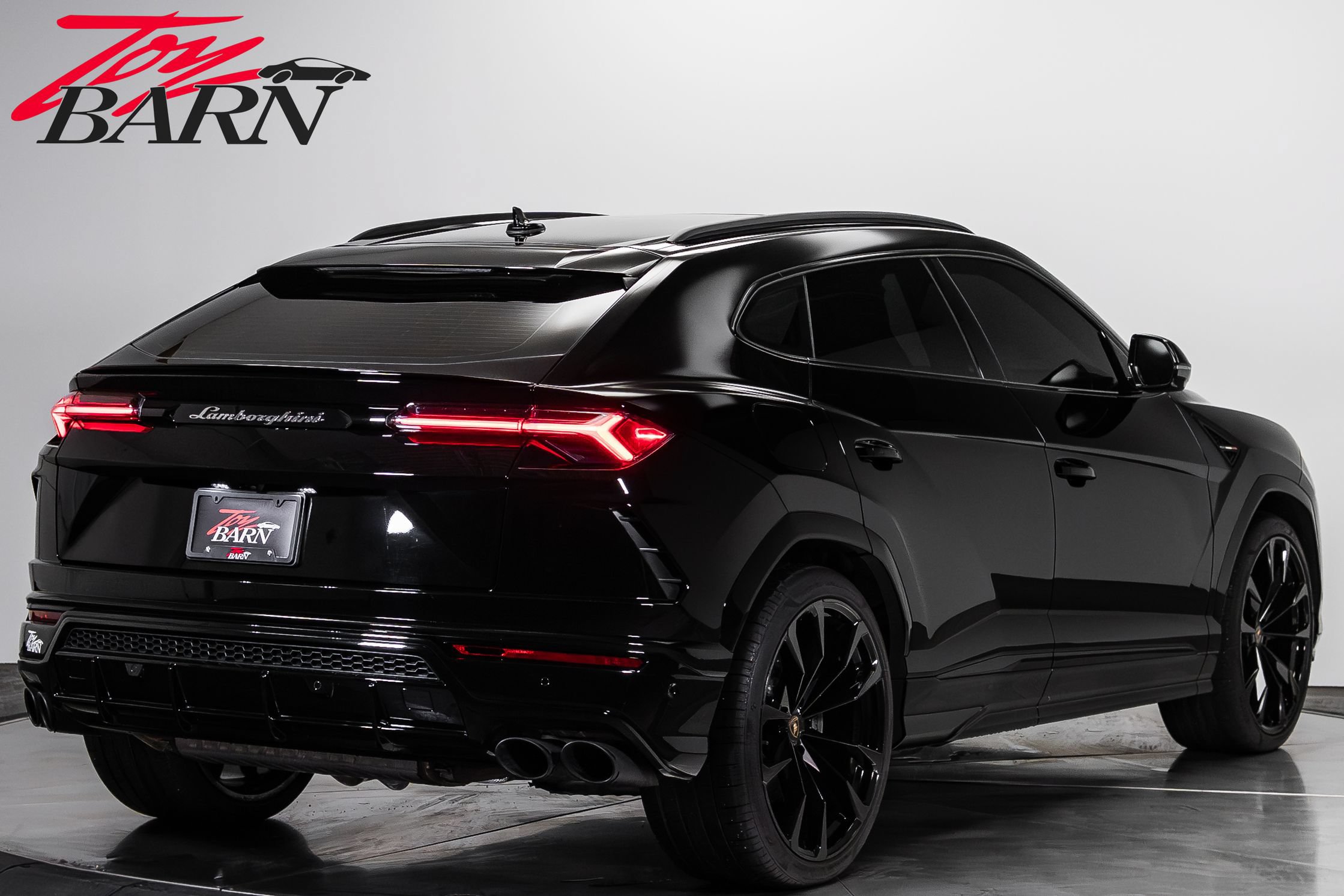 Used 2022 Lamborghini Urus AWD/4WD image 5