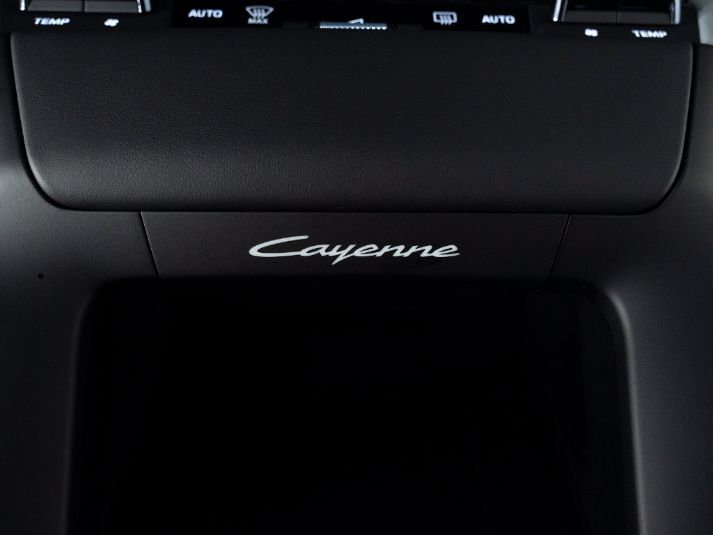 New 2026 Porsche Cayenne Turbo AWD/4WD image 30