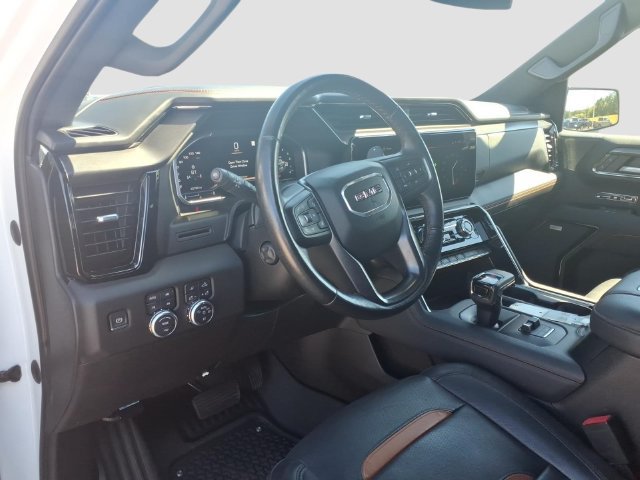 Used 2022 GMC Sierra 1500 AT4 w/ AT4 Preferred Package AWD/4WD image 18