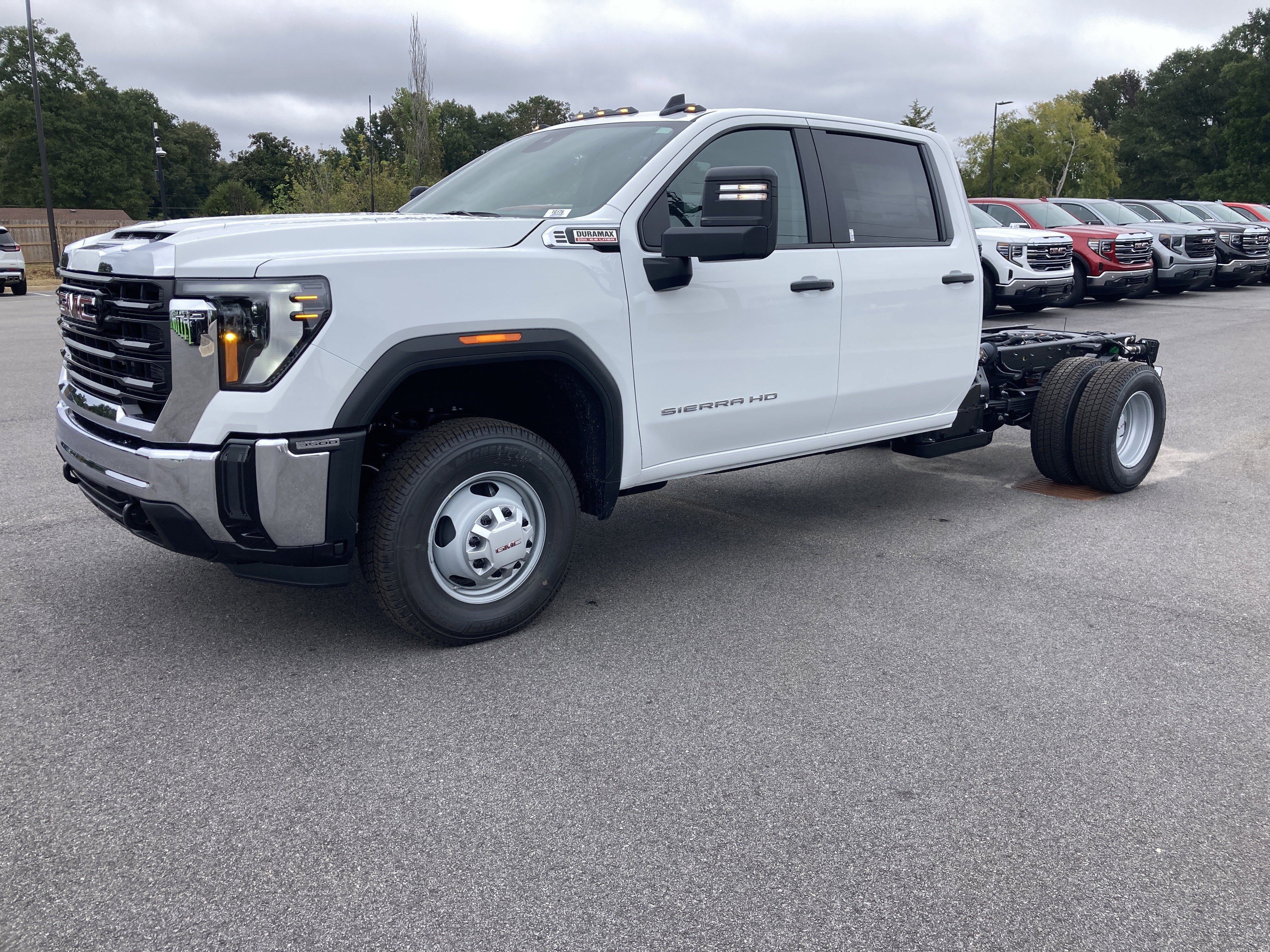 New 2026 GMC Sierra 3500 Pro w/ Convenience Package image 1