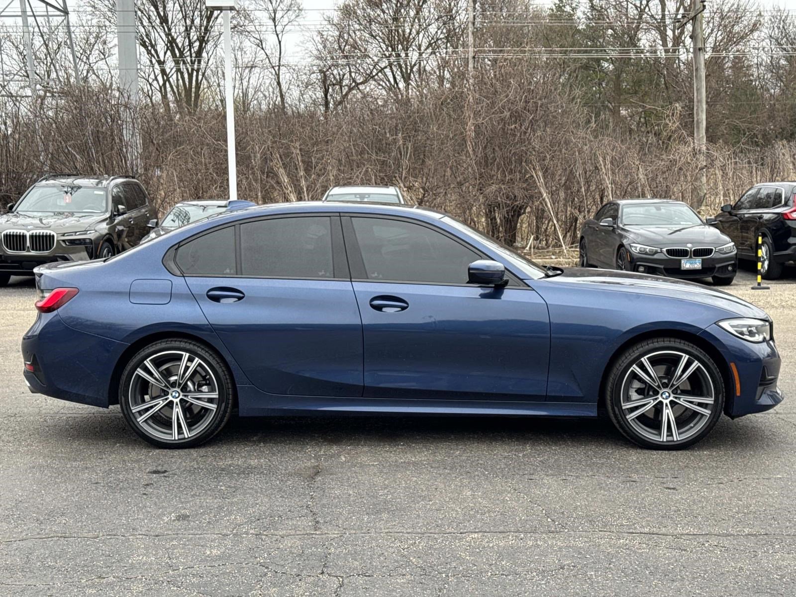 Used 2022 BMW 330i xDrive Sedan w/ Premium Package image 4