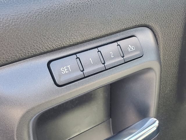 Used 2015 Chevrolet Silverado 1500 LTZ AWD/4WD image 14