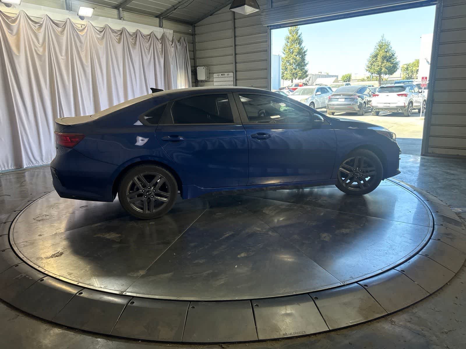 Used 2020 Kia Forte GT-Line FWD image 3