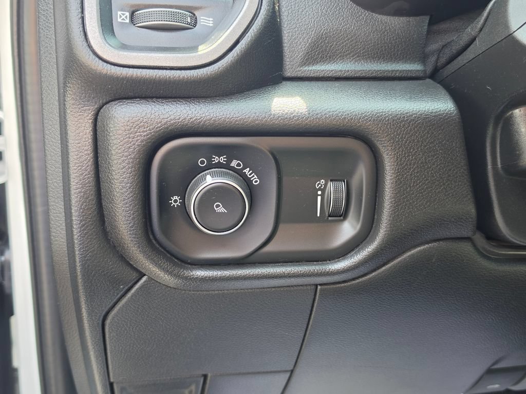 Used 2023 RAM 3500 Tradesman AWD/4WD image 15
