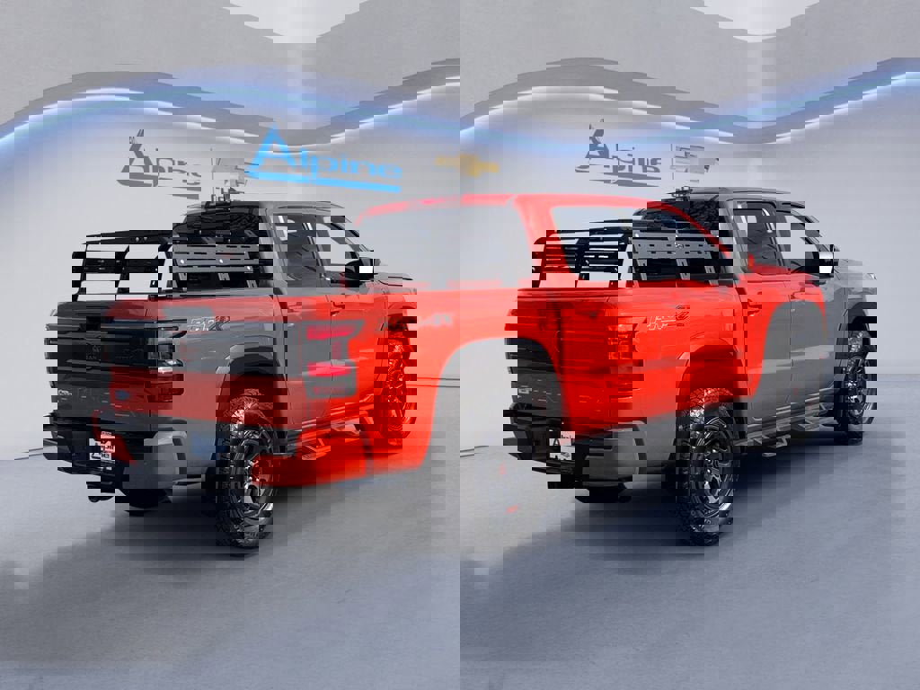 Used 2025 Nissan Frontier PRO-4X w/ Pro Convenience Package AWD/4WD image 5