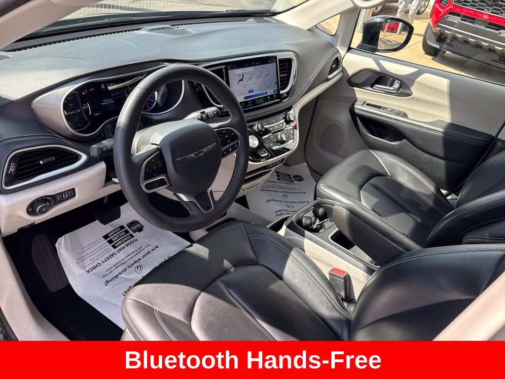 Used 2024 Chrysler Pacifica Limited FWD image 13