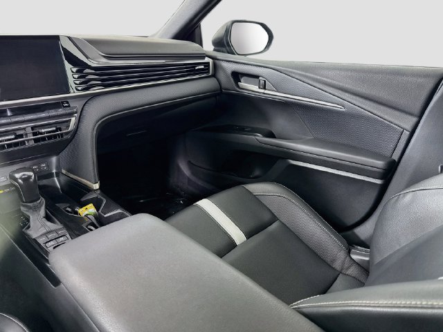 Certified 2025 Toyota Camry SE w/ Convenience Package FWD image 24