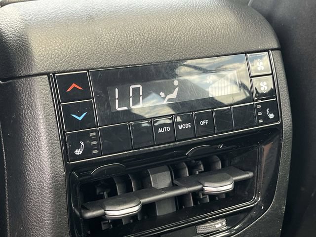 Used 2021 Jeep Grand Cherokee L Limited AWD/4WD image 21