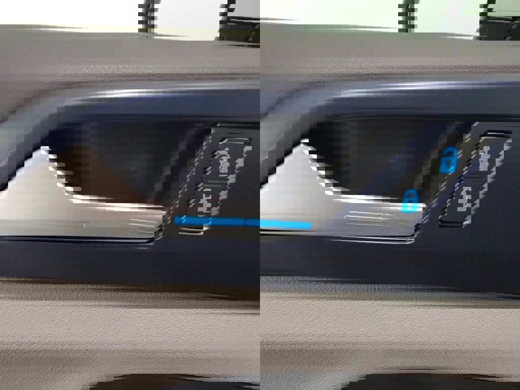 Used 2022 Volkswagen Taos SE image 27