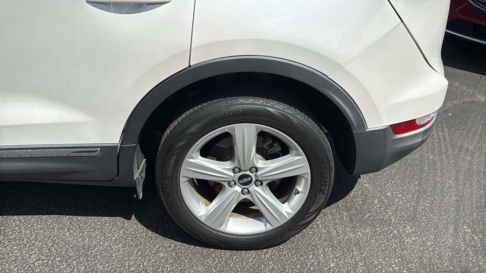 Used 2018 Lincoln MKC Premiere FWD image 6