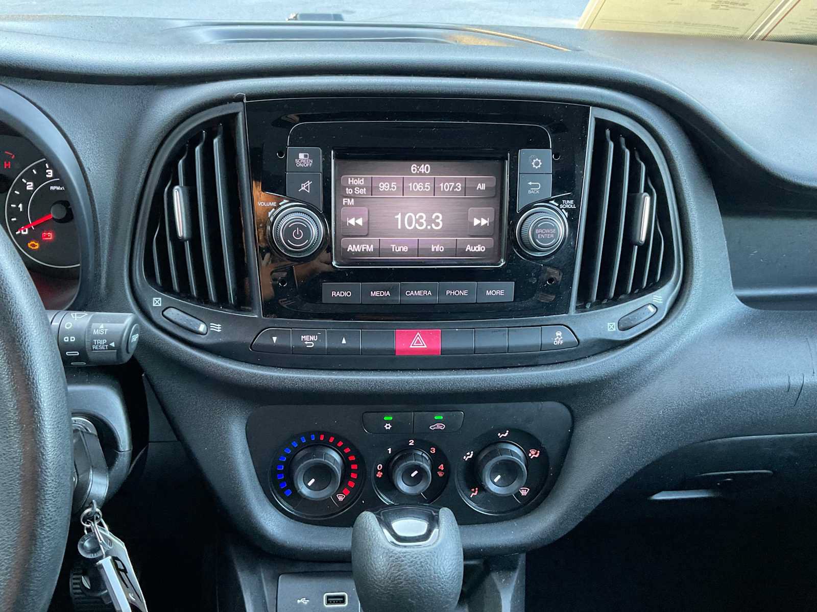 Used 2022 RAM ProMaster City Tradesman FWD image 17