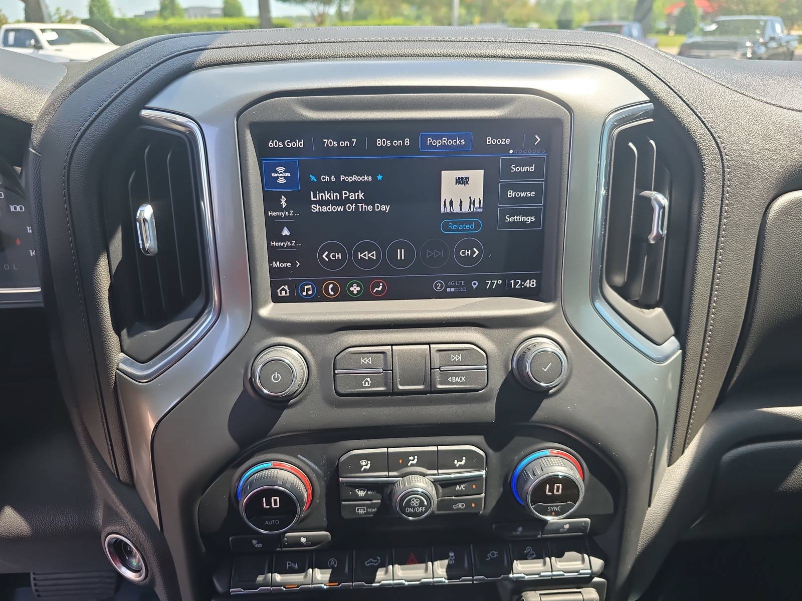 Used 2021 Chevrolet Silverado 1500 LT Trail Boss w/ Convenience Package II AWD/4WD image 19