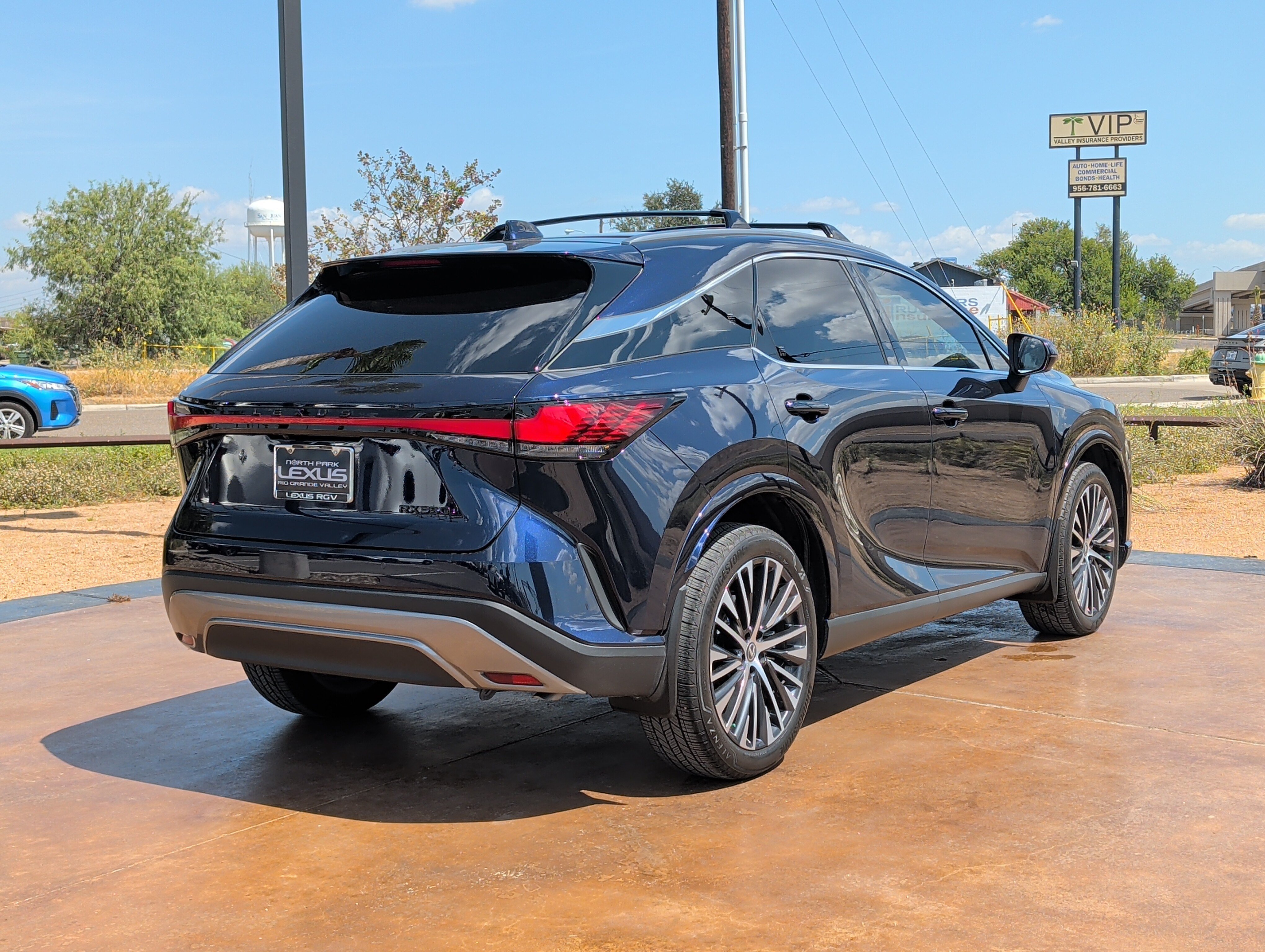 Used 2025 Lexus RX 350 Premium Plus FWD image 2