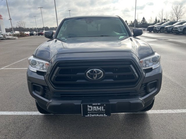 Used 2022 Toyota Tacoma SR image 2