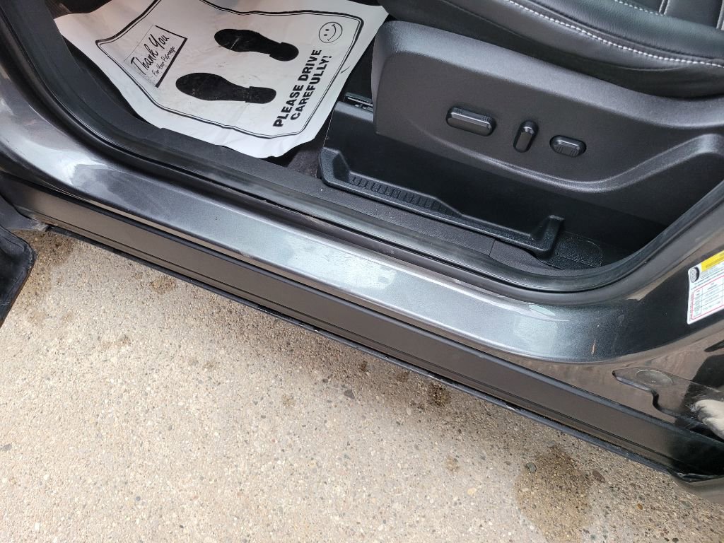 Used 2019 Ford Escape SEL image 16