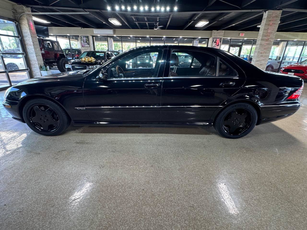 Used 2001 Mercedes-Benz S 600 image 4