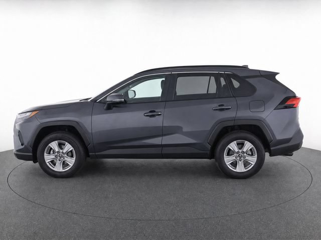 Used 2025 Toyota RAV4 XLE AWD/4WD image 6