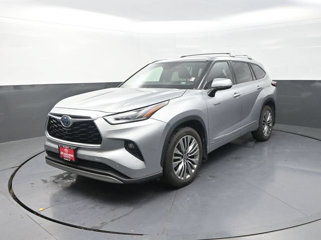 Used 2021 Toyota Highlander Platinum AWD/4WD image 3