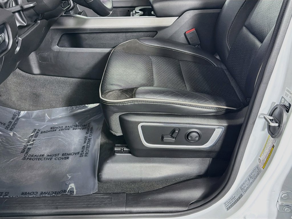 Used 2023 RAM 1500 Laramie AWD/4WD image 19