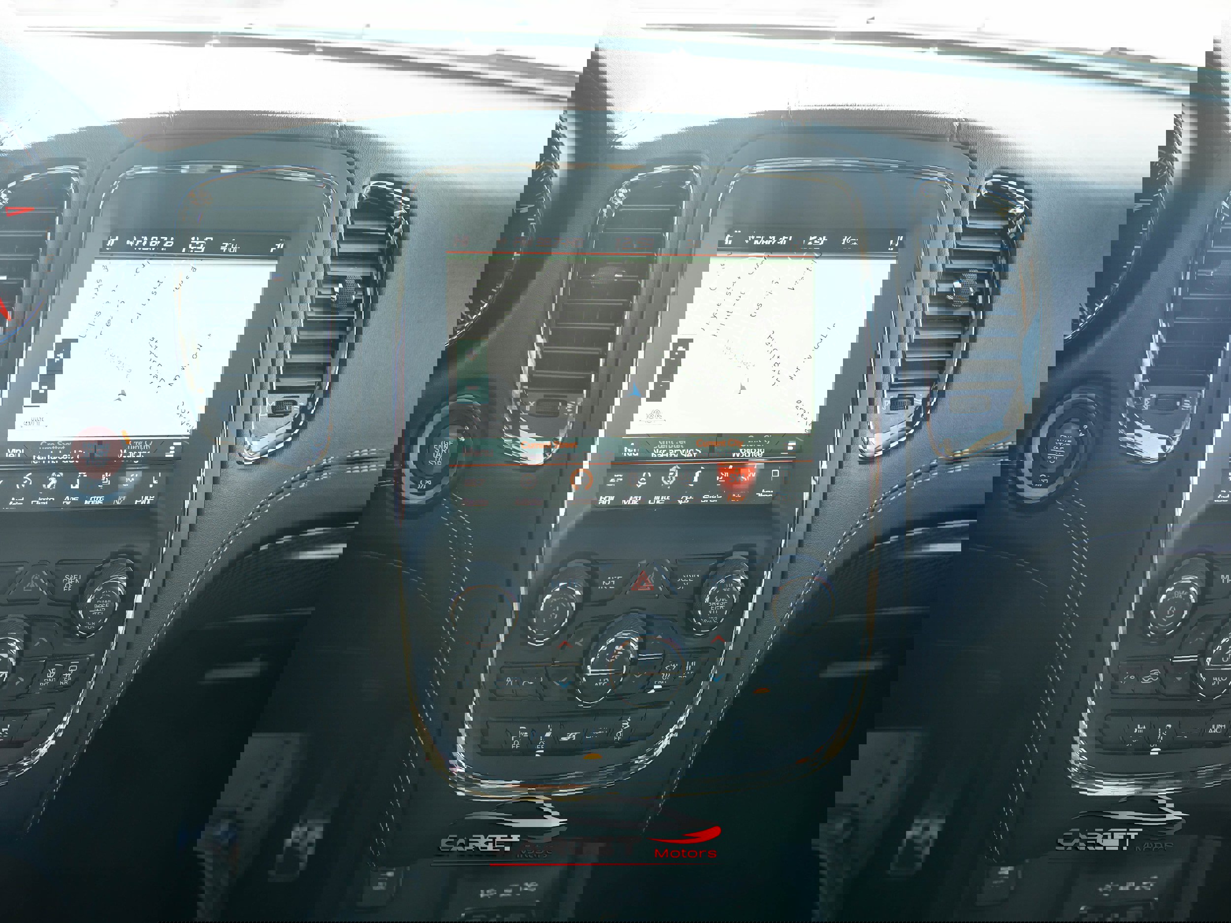 Used 2018 Dodge Durango SRT w/ SRT Interior Appearance Group image 34